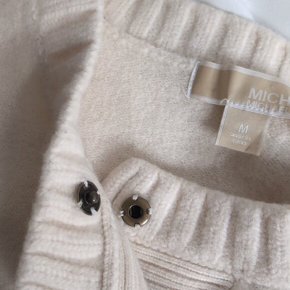 Michael Kors Women's Cream Sweater/Cardigan Horn Buttons, Medium - Picture 4 of 11